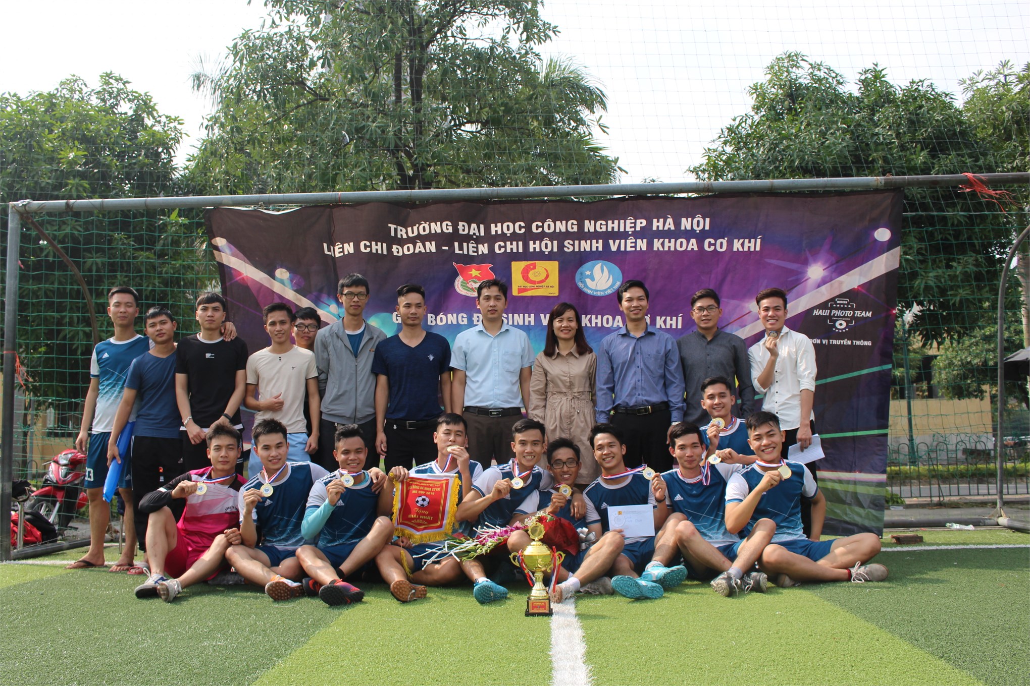 Chung kết bóng đá nam Khoa Cơ khí: phần thưởng xứng đáng cho nhà vô địch
