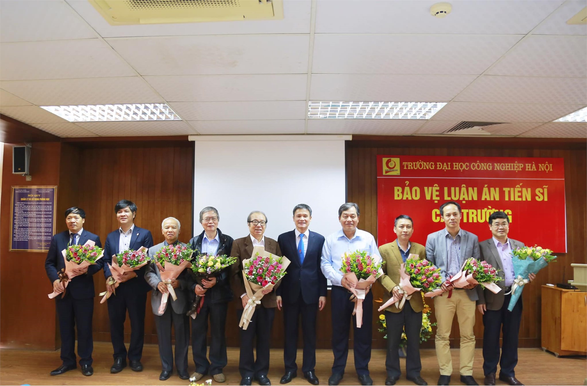 Bảo vệ thành công luận án Tiến sĩ cấp trường cho nghiên cứu sinh Nguyễn Văn Đức ngành Kỹ thuật Cơ khí